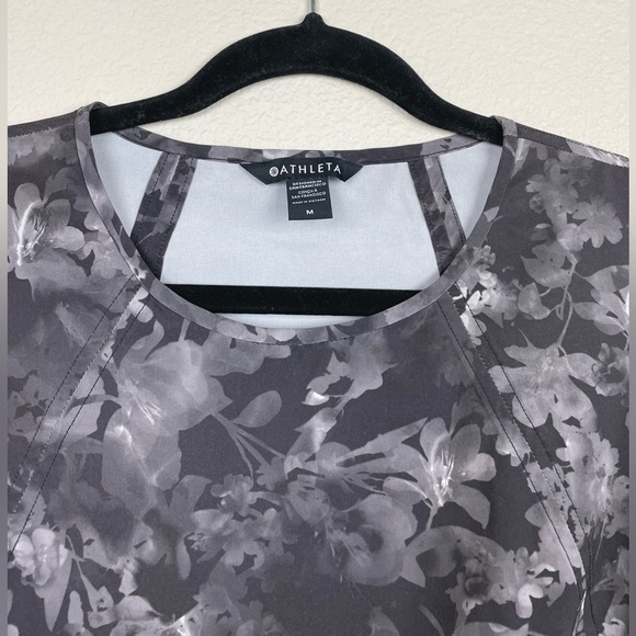 Athleta Women's Medium Zephyr Refined Tank Top Black Lumen Floral Activewear Gym - Picture 3 of 14